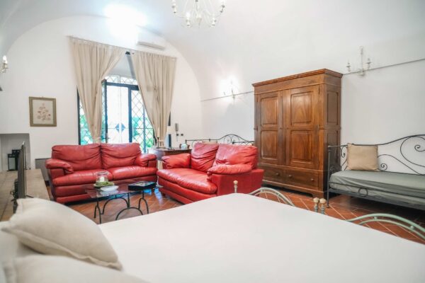 antica-radice-storia-la-magnolia-apulian-bed-and-breakfast-rooms-pool-relax-discover-polignano-002 antica-radice-storia-la-magnolia-apulian-bed-and-breakfast-rooms-pool-relax-discover-polignano-002