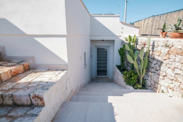 nuovo-germoglio-storia-la-magnolia-apulian-bed-and-breakfast-rooms-pool-relax-discover-polignano-014 nuovo-germoglio-storia-la-magnolia-apulian-bed-and-breakfast-rooms-pool-relax-discover-polignano-014