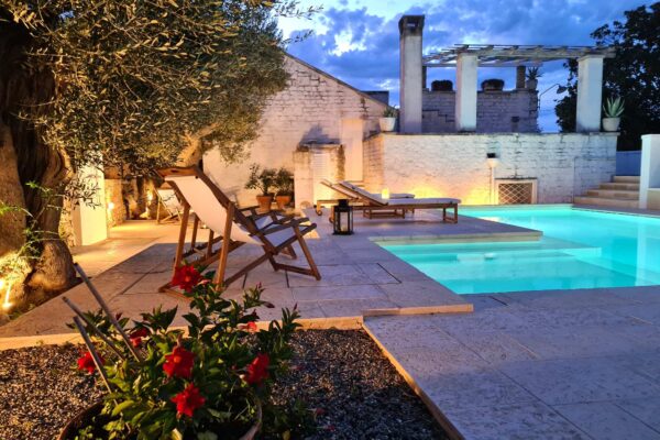 piscina-storia-la-magnolia-apulian-bed-and-breakfast-rooms-pool-relax-discover-polignano-004 piscina-storia-la-magnolia-apulian-bed-and-breakfast-rooms-pool-relax-discover-polignano-004